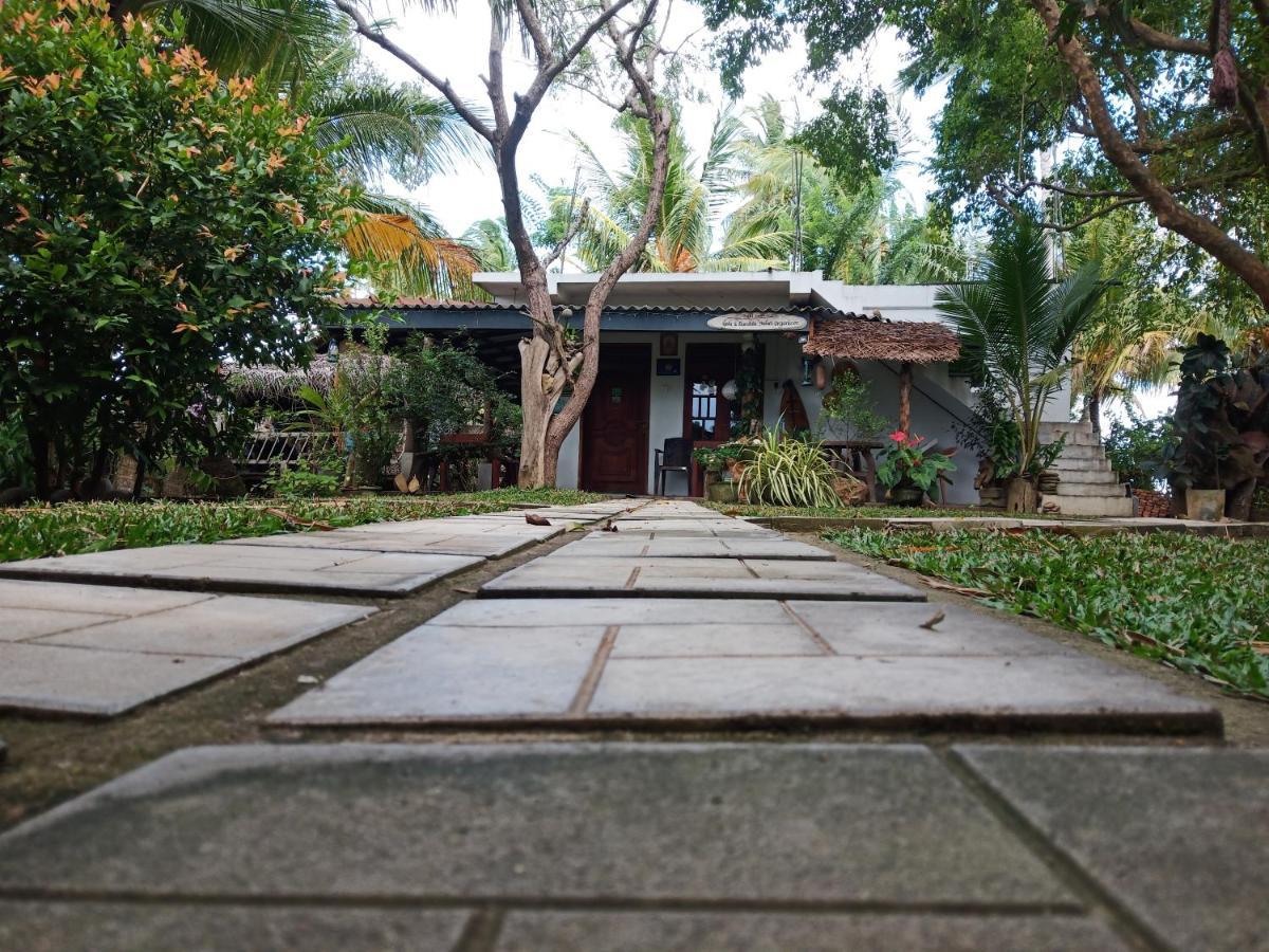 Yaye Guest House Tissamaharama Eksteriør billede