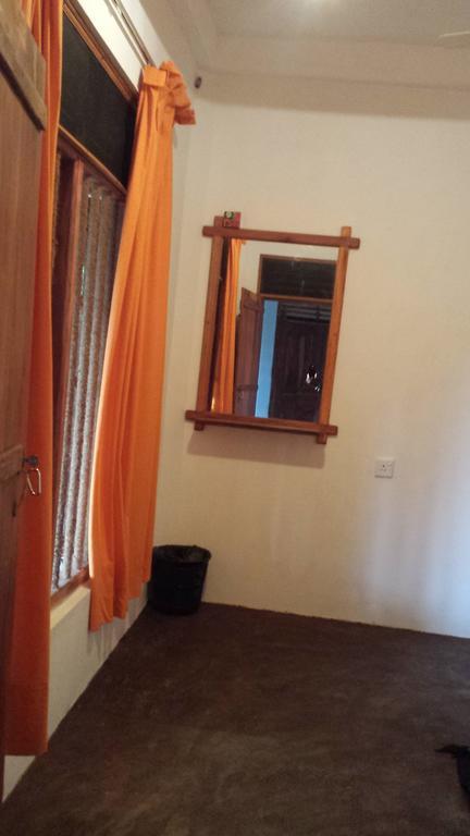 Yaye Guest House Tissamaharama Eksteriør billede